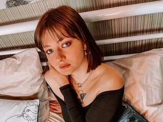 Live adult show EmmaHurt