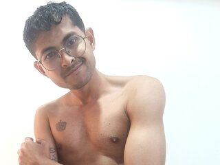 Live webcam free JadenTowers